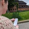 Derby officers slammed as &apos;heavy-handed&apos; after mum&apos;s pigeon-feeding fine