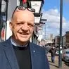 Derby landlord 'who buys drinks for people on Christmas Day' step closer to honour